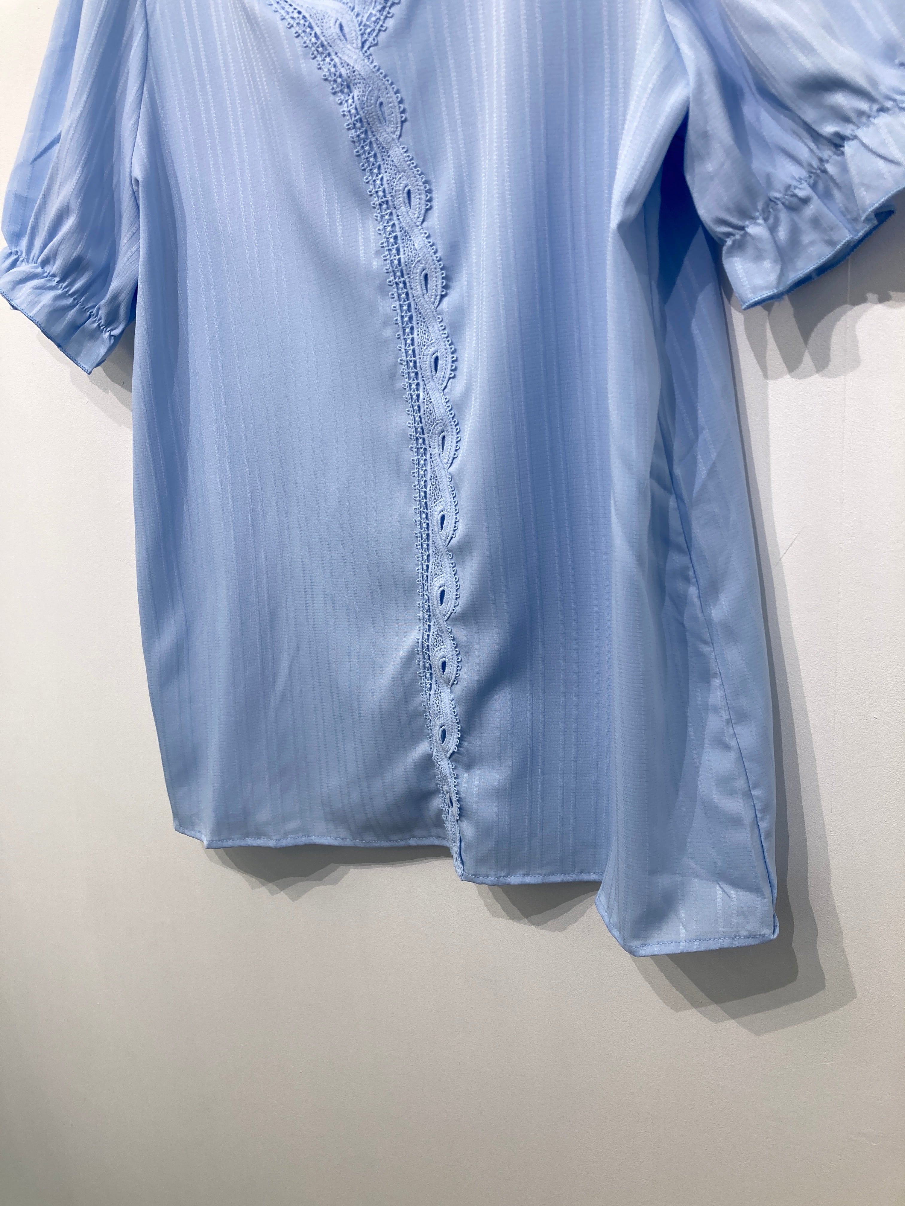 kortærmet bluse